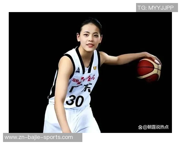 杨舒予分享中秋快乐照片展现独特稀缺库存的乱七八糟魅力